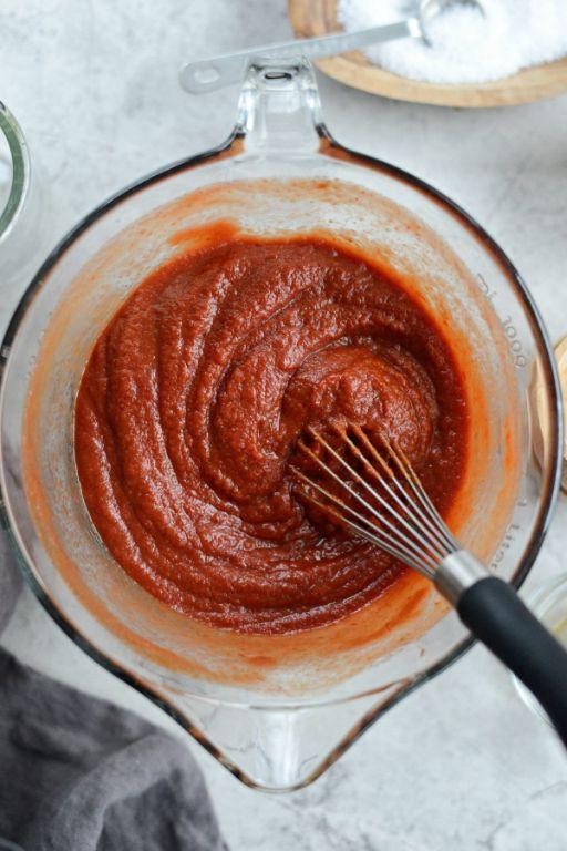 Homemade Ketchup with Cloves