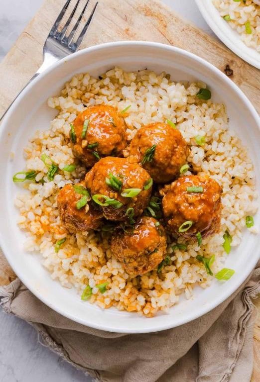 Honey Sriracha Glazed Meatballs