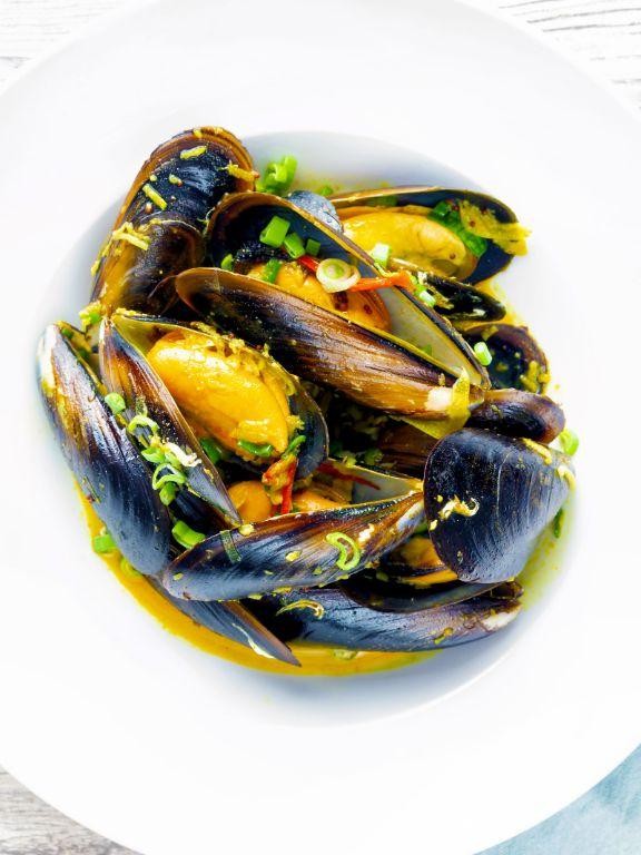 Indian Spiced Mussels with Coconut Milk