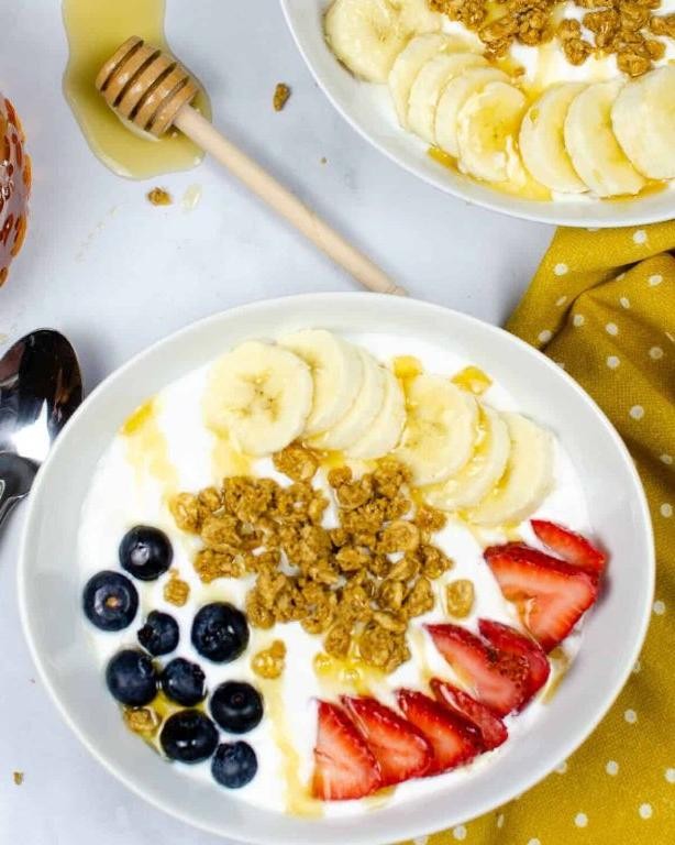 Instant Pot Banana Yogurt for a Quick Breakfast