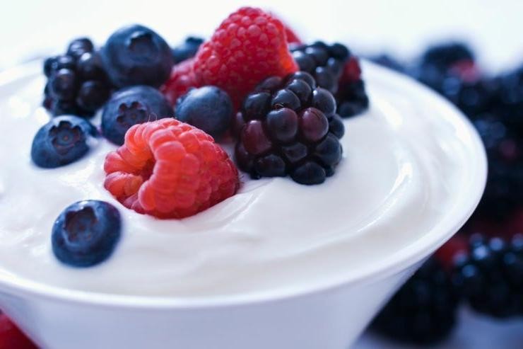Instant Pot Raspberry Yogurt with Fresh Berries