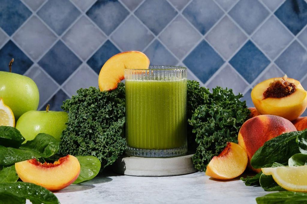 Kale and Pear Detox Juice
