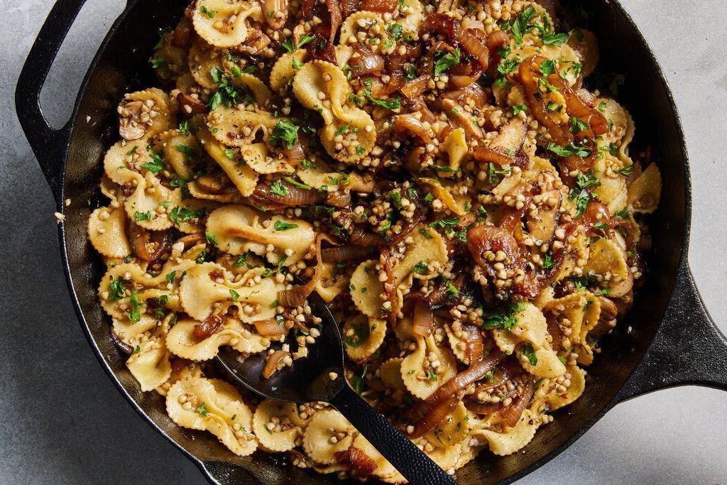 Kasha Varnishkes with Caramelized Onions