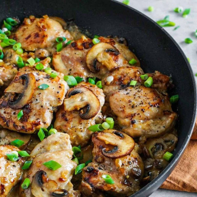 Keto Chicken Thighs with Mushroom Cream Sauce