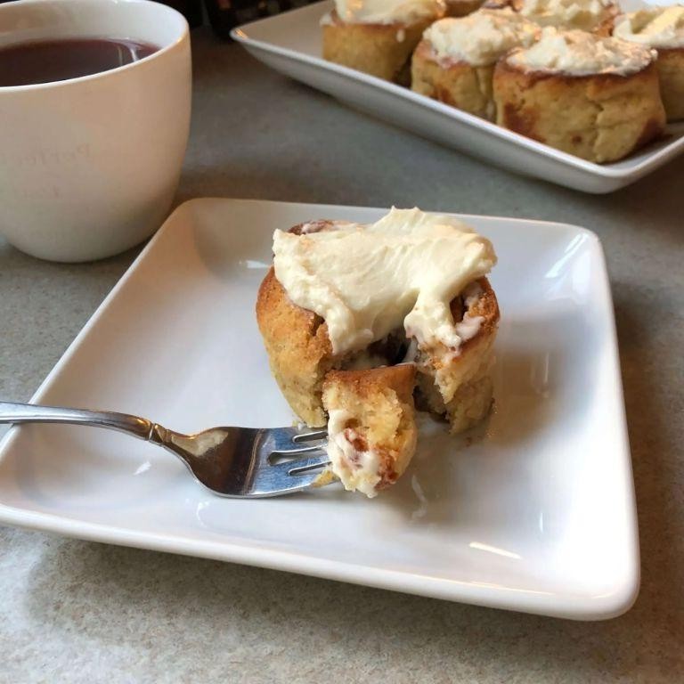 Keto Chow Cinnamon Roll