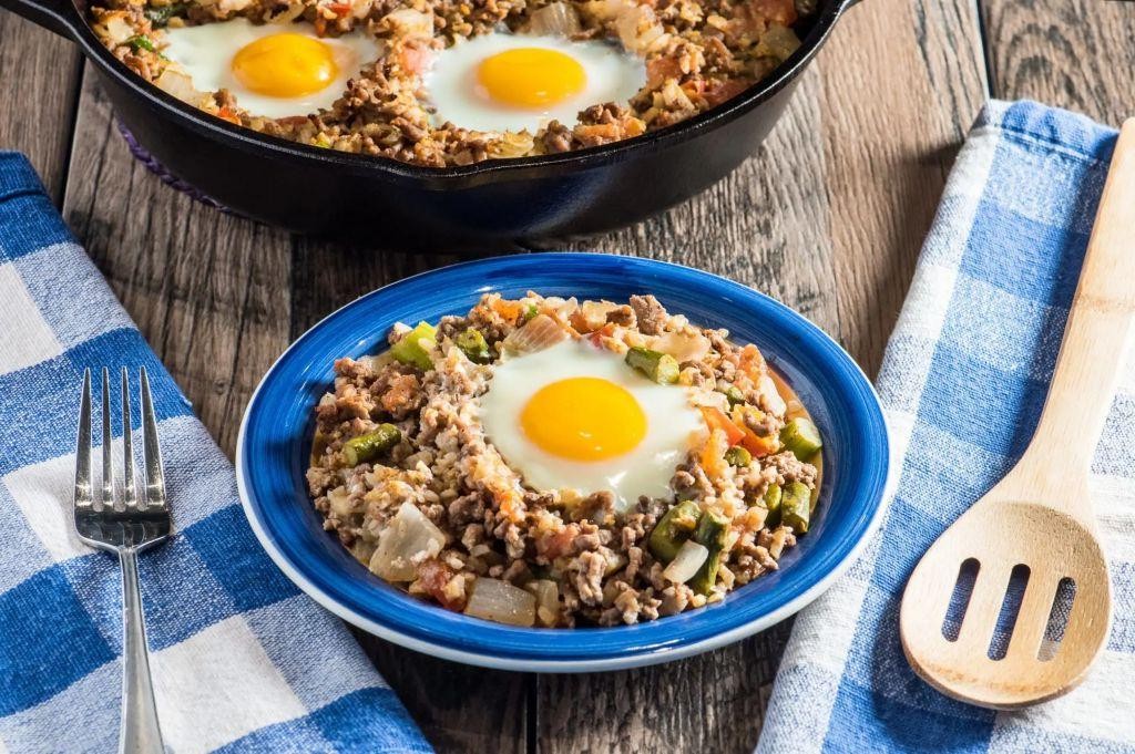 Keto Steak and Eggs Breakfast Skillet