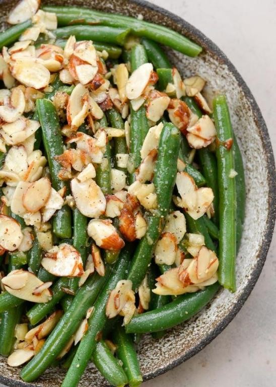 Keto Tuna with Garlic Butter Green Beans