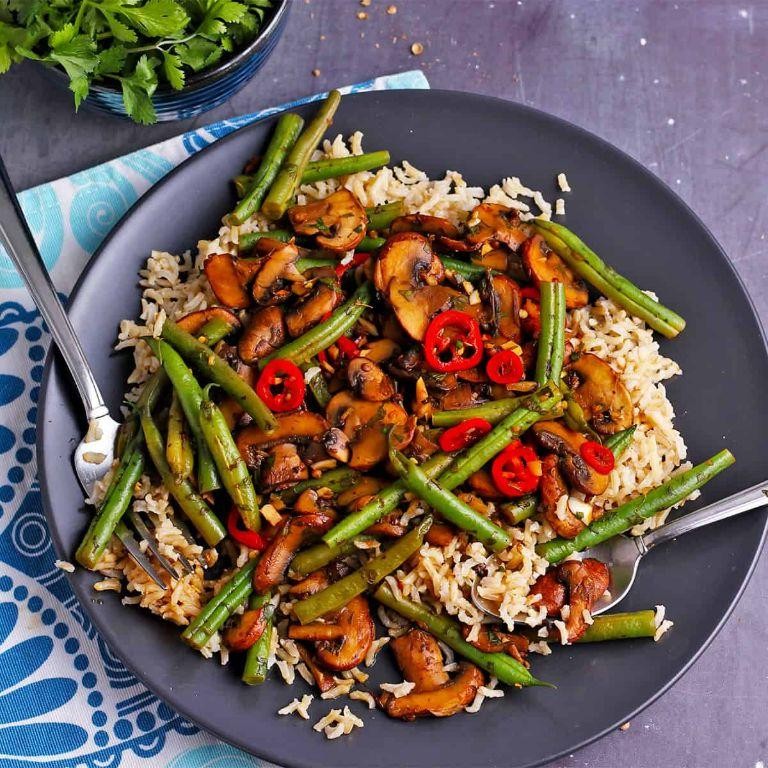 Kidney Bean and Mushroom Stir Fry
