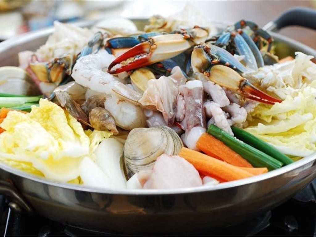 Korean Gochujang Seafood Steamer Pot
