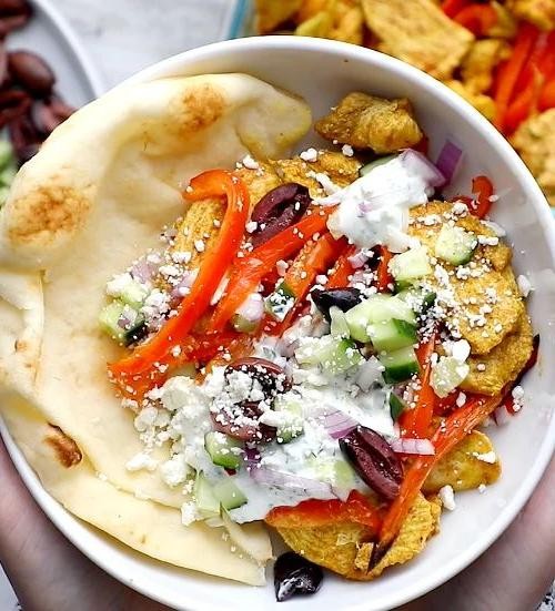 Lemon Garlic Chicken Pita