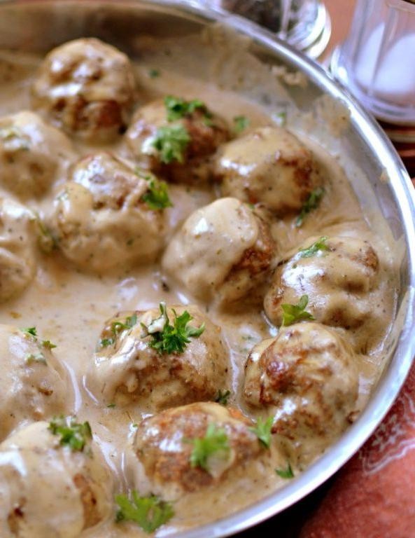 Lemon Thyme and White Wine Sauce