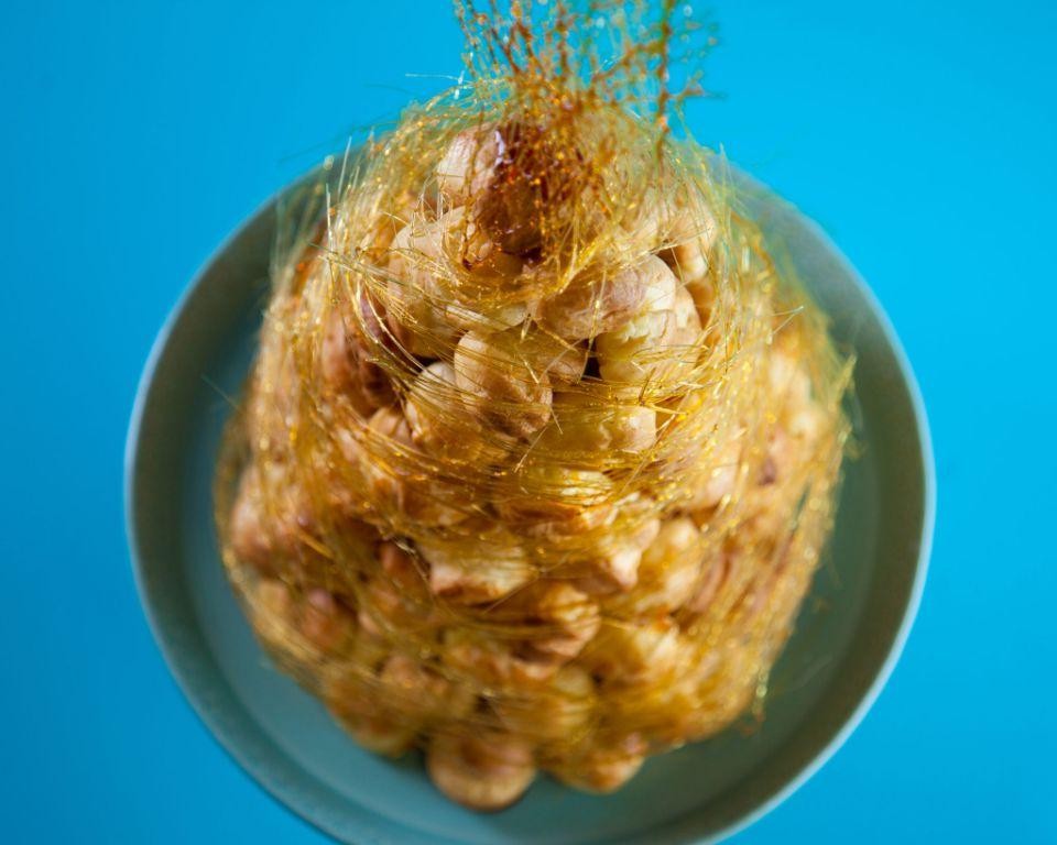 Lemon Zest Croque en Bouche