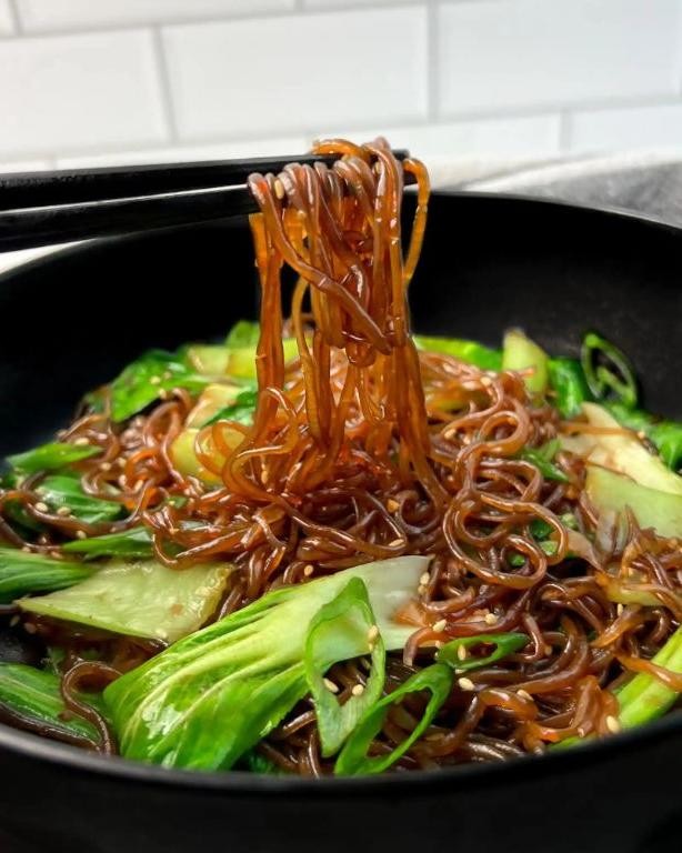 Low Carb Hibachi Noodles with Shirataki