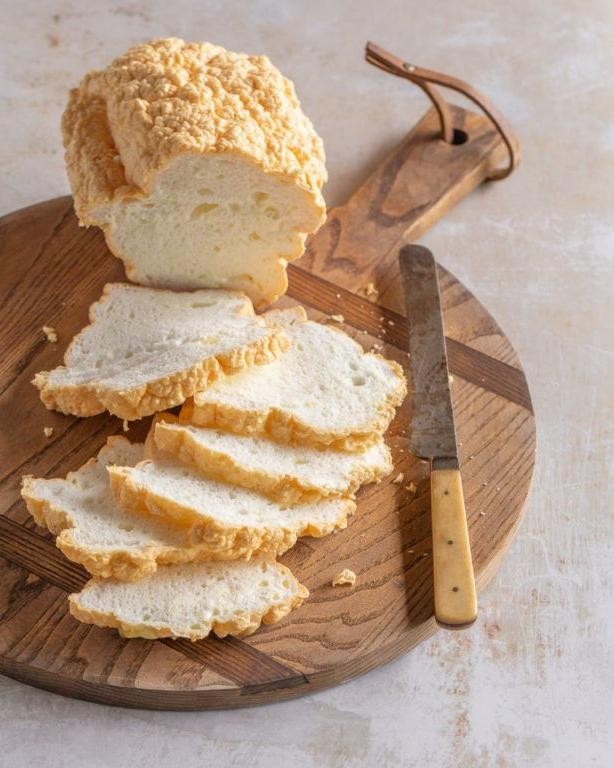 Low-Calorie Egg White Powder Bread