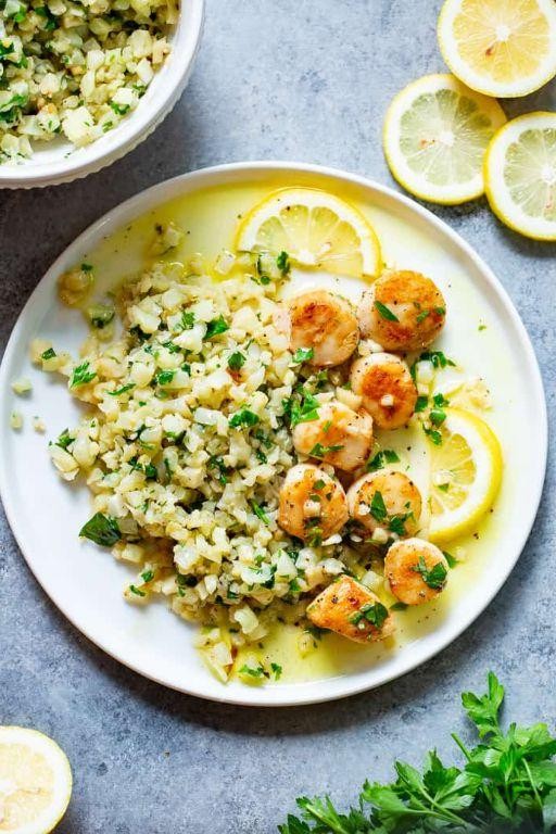 Low-Carb Scallop and Cauliflower Rice Bowl
