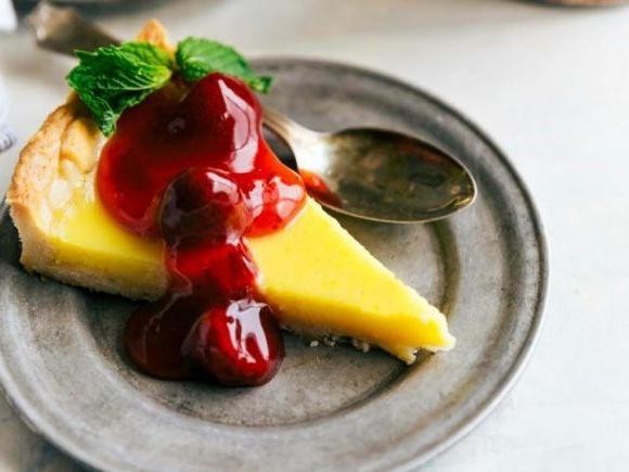 Lucky Leaf Lemon Strawberry Pie
