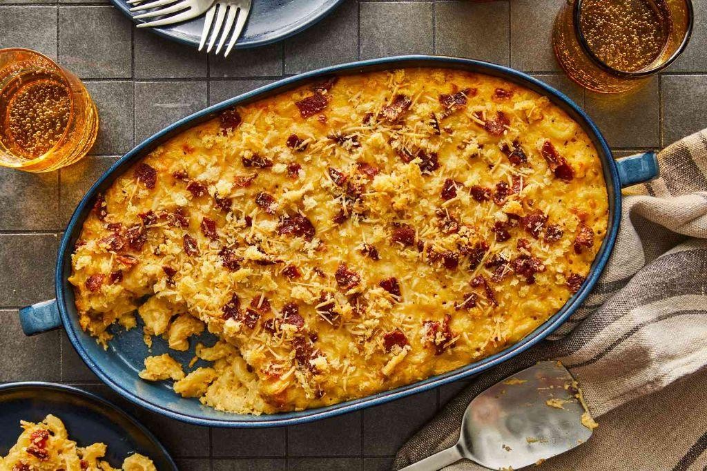 Macaroni and Cheese Casserole with Bacon