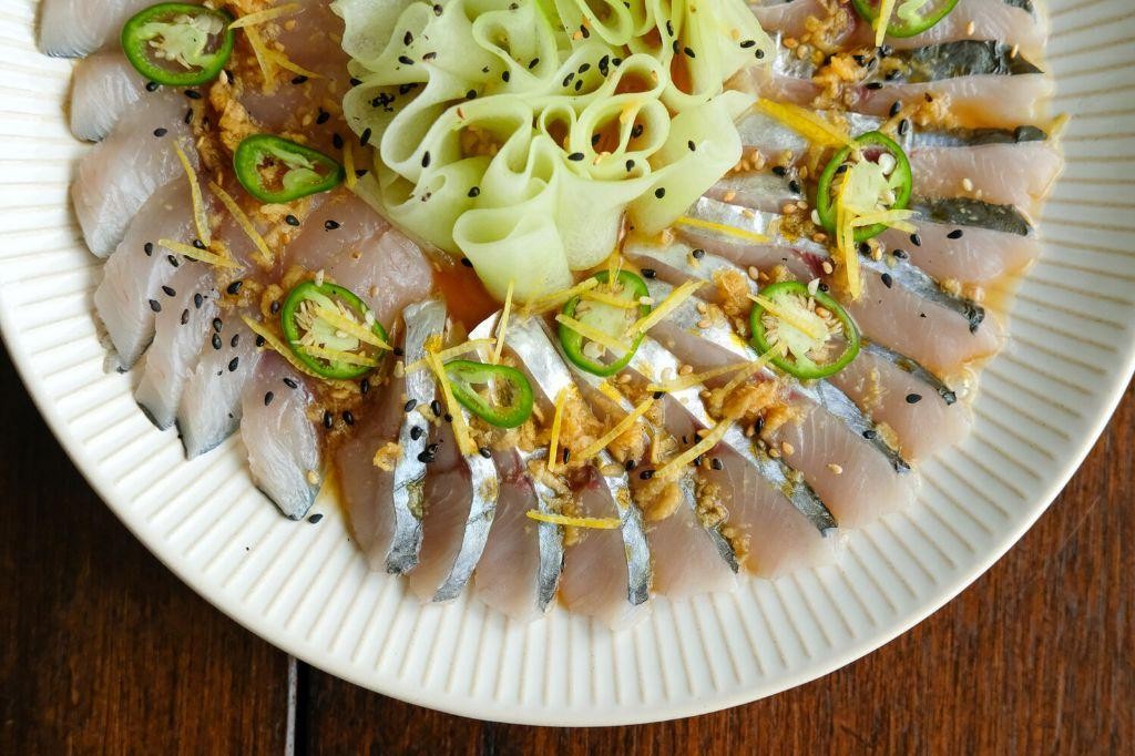 Mackerel Sashimi with Ginger and Scallions