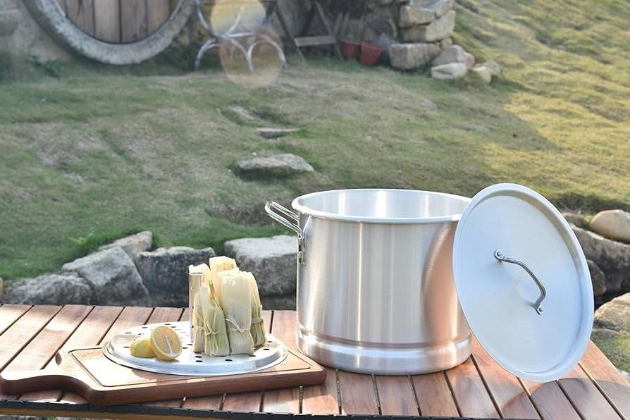 Mexican Style Seafood Steamer Pot