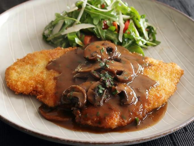 Milanesa with Mushroom Gravy