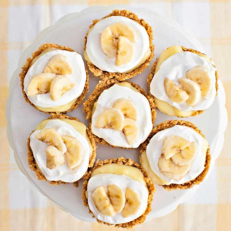Mini Graham Cracker Crust Banana Cream Pies