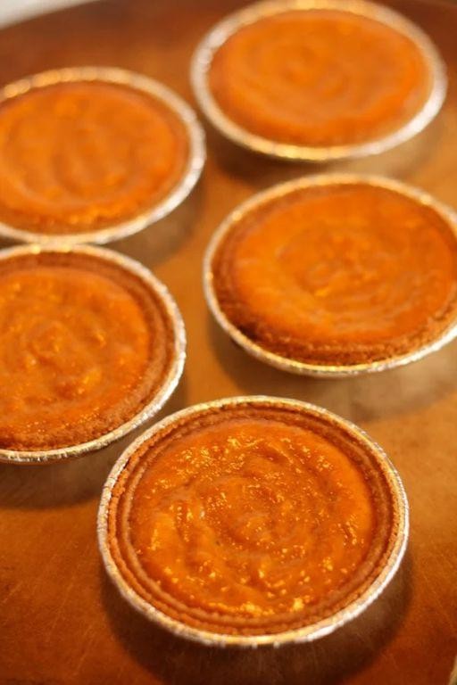 Mini Graham Cracker Crust Pumpkin Pies