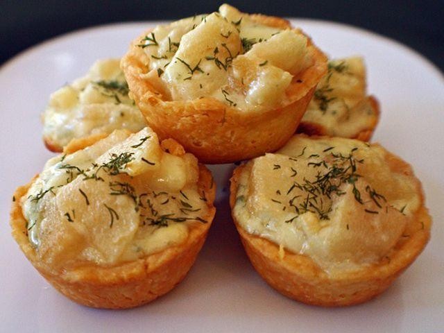 Mini Phyllo Shells with Blue Cheese and Pear