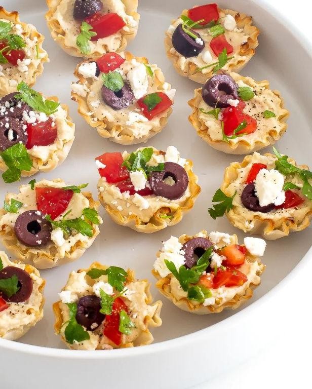 Mini Phyllo Shells with Hummus and Olives