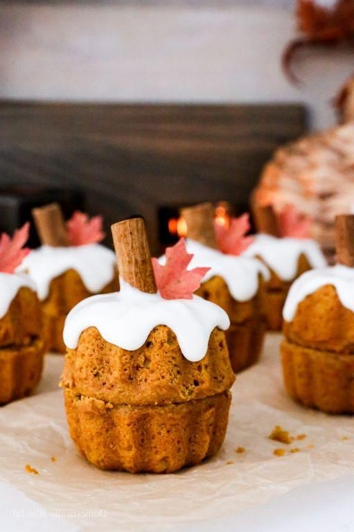 Mini Pumpkin Spice Muffins