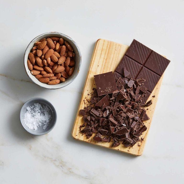 Mood-Enhancing Dark Chocolate and Almond Clusters