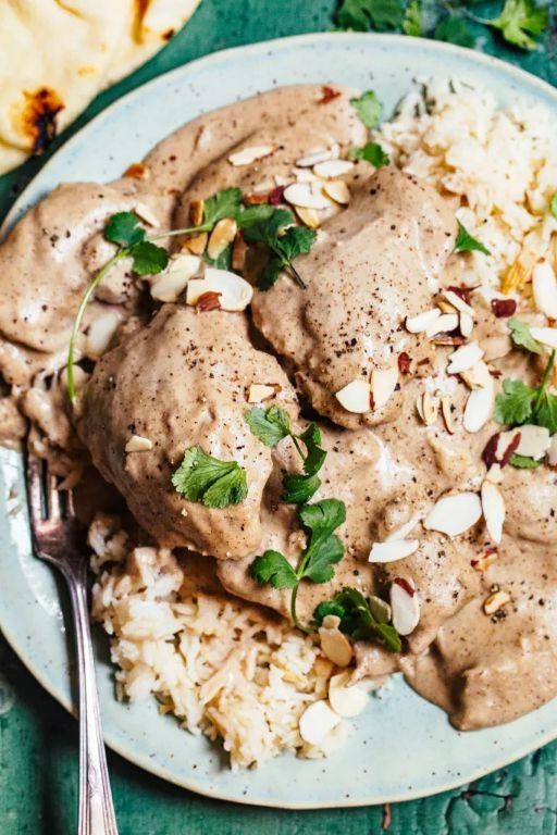Mughlai Whole Chicken with Creamy Sauce