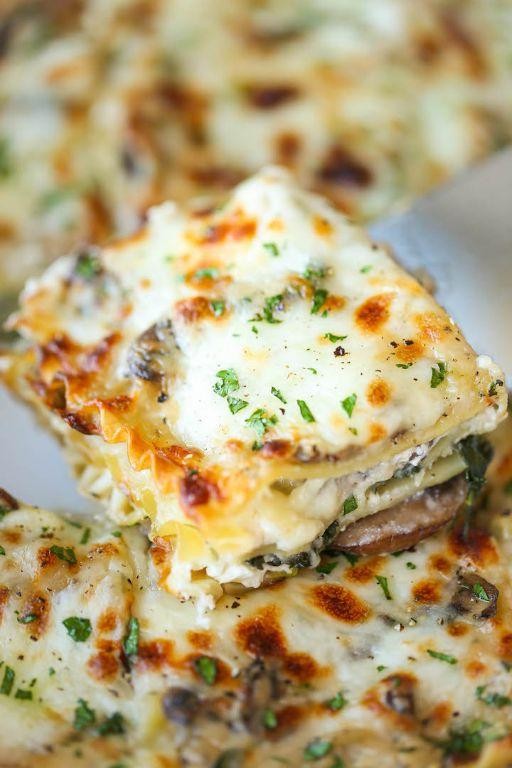 Mushroom and Garlic White Sauce Lasagne