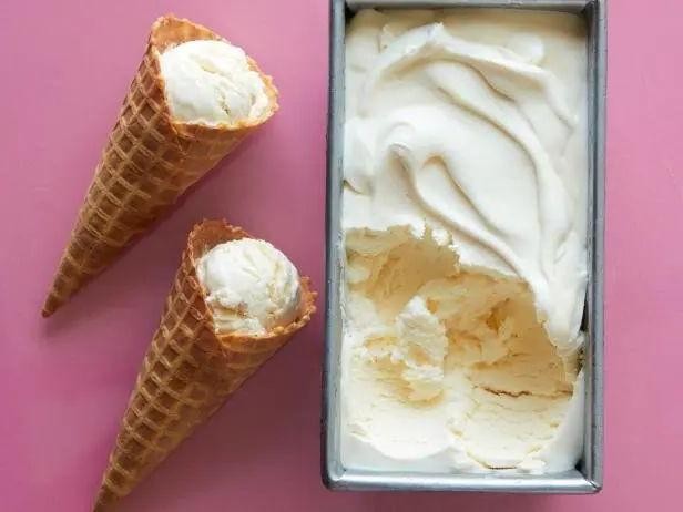 No-Churn Vanilla Ice Cream