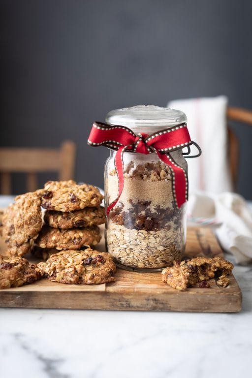 Oatmeal Raisin Cookies in a Jar