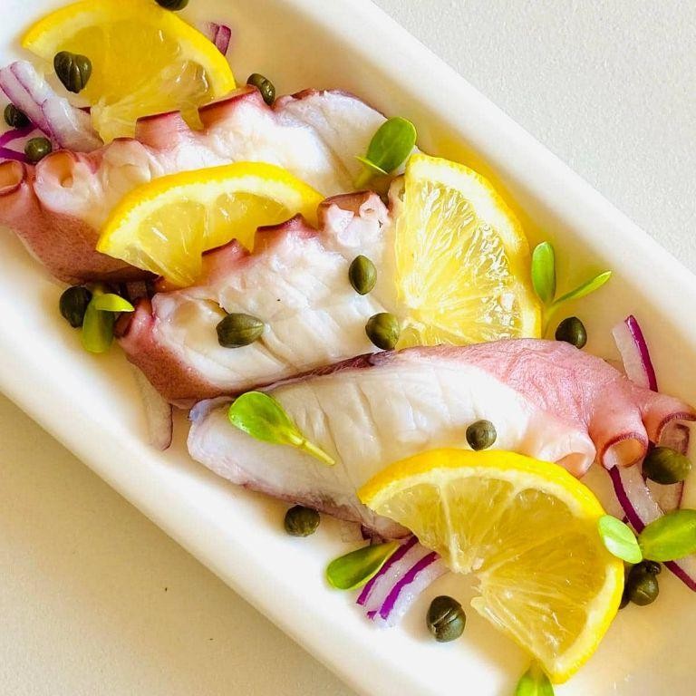 Octopus Sashimi with Garlic Soy Sauce