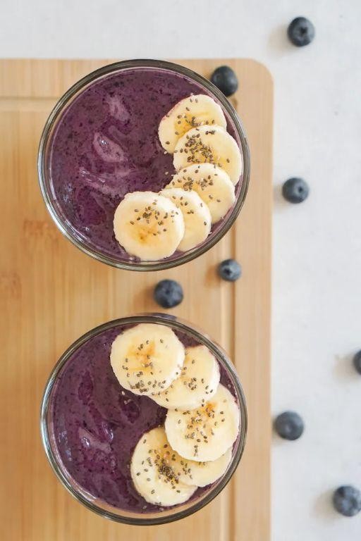 Omega-3 Packed Flaxseed and Banana Smoothie