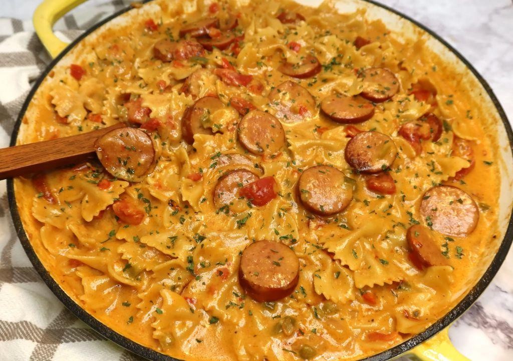One Pot Cheesy Bow Tie Pasta