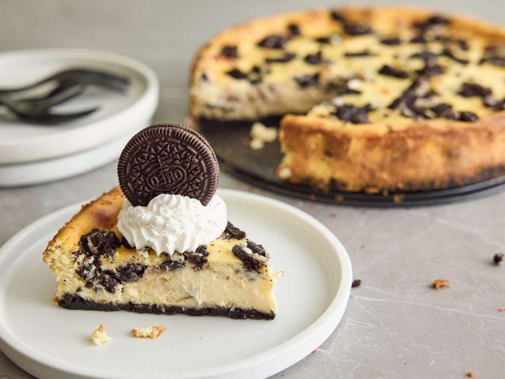 Oreo Cookie Cheesecake