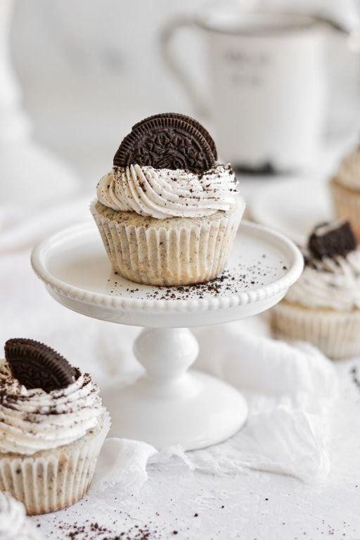 Oreo Cookie Cupcakes