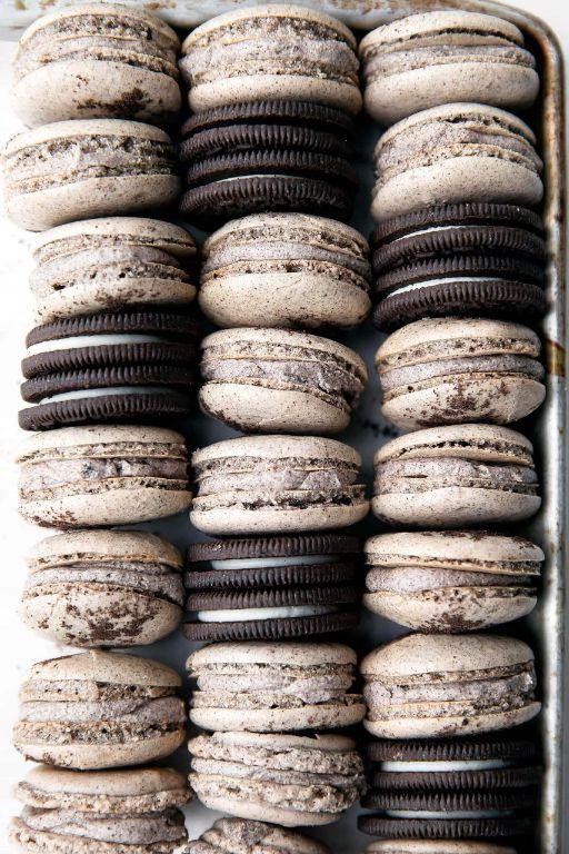 Oreo Cookie Macarons