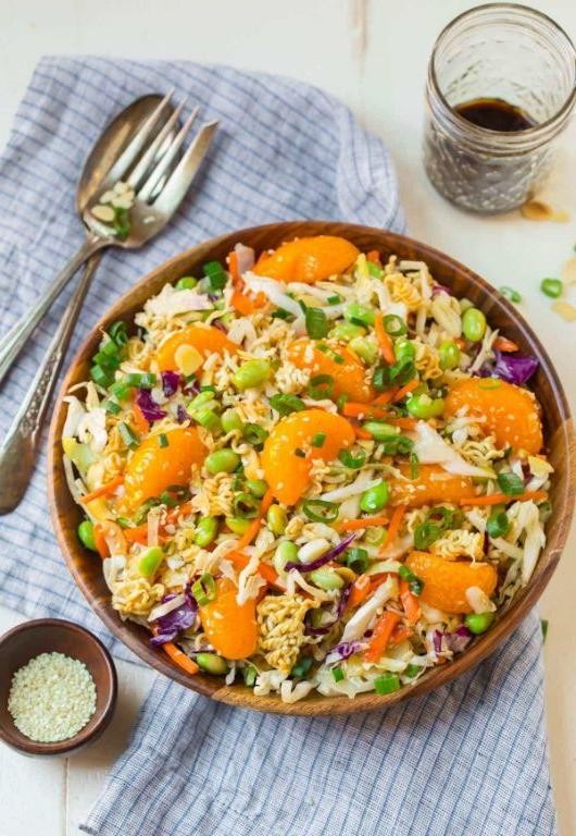 Oriental Cole Slaw with Mandarin Oranges and Almonds