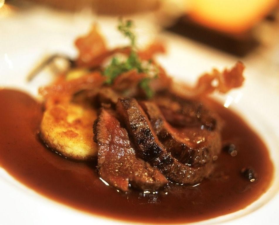 Ostrich Fondue with Red Wine Reduction