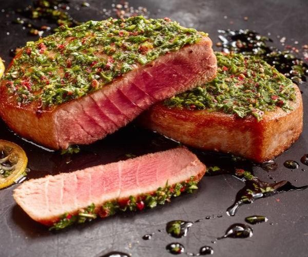 Pan-Seared Tuna Steak with Pesto Sauce