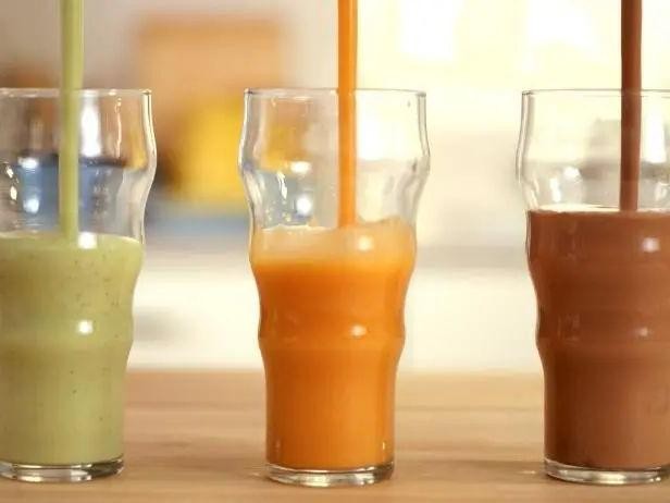 Papaya Almond Smoothie