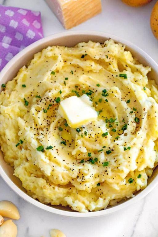 Parmesan Garlic Mashed Potato Casserole
