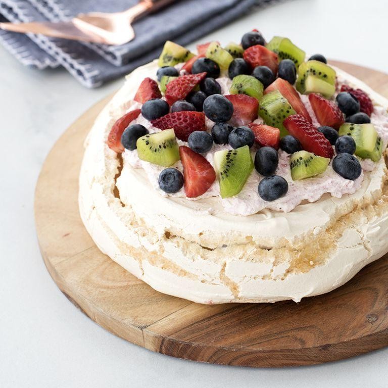 Pavlova with Fresh Kiwi and Cream