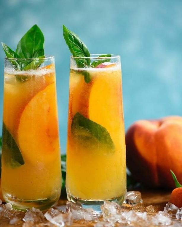 Peach Vodka Fizz