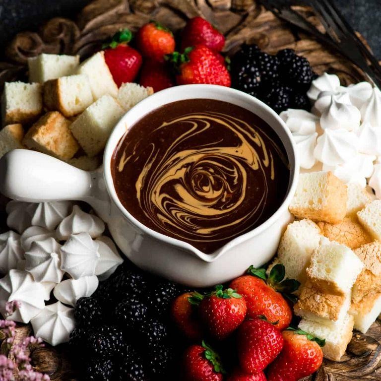 Peanut Butter Chocolate Fondue