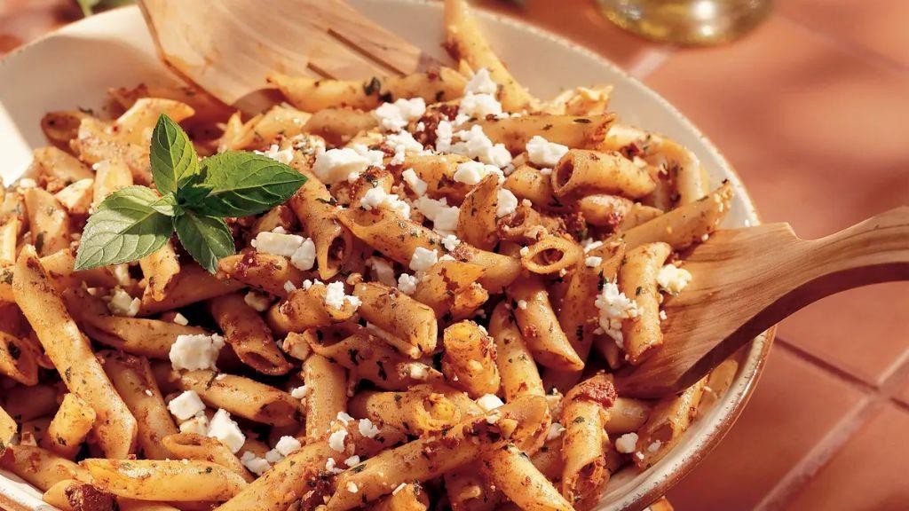 Pesto and Sun-Dried Tomato Baked Mostaccioli
