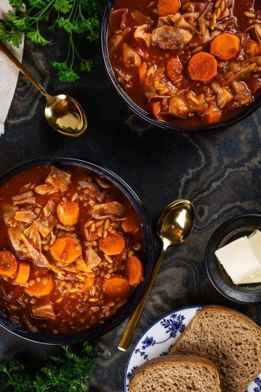 Polish Cabbage and Lentil Soup